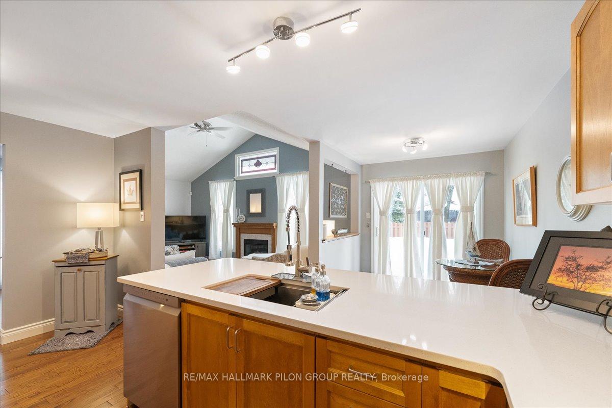 Photo 10 of 185 Redpath Drive, Ottawa, Barrhaven East — HOMEH