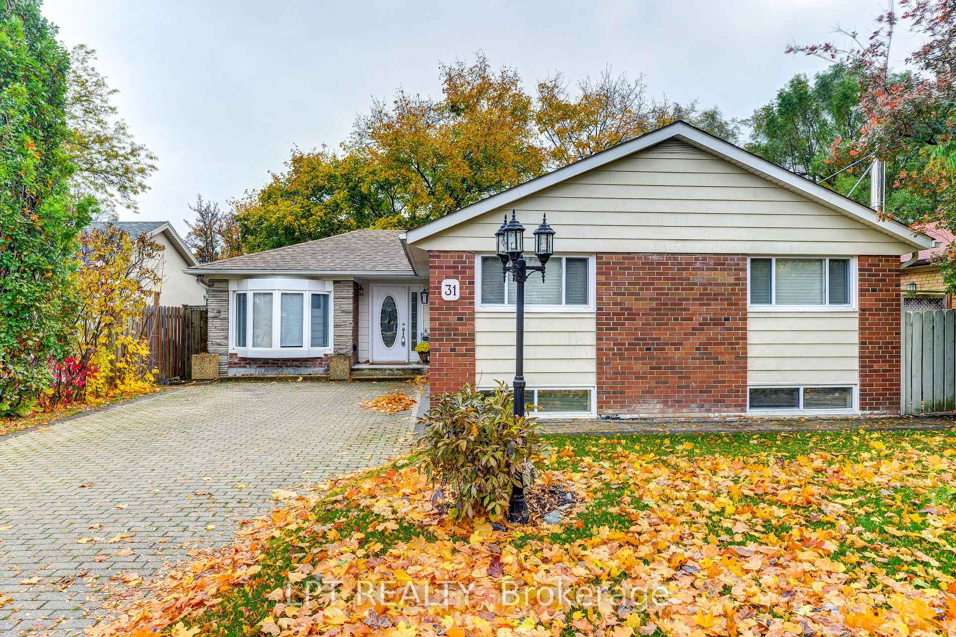 Front of 31 Burgby Avenue