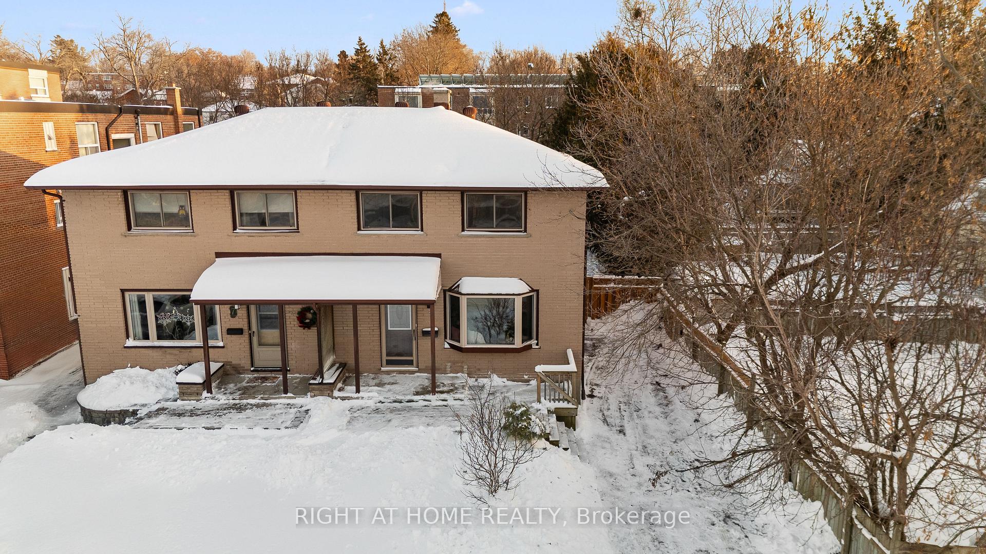 Photo 3 of 5 Queen Street, Barrie, Codrington — HOMEH