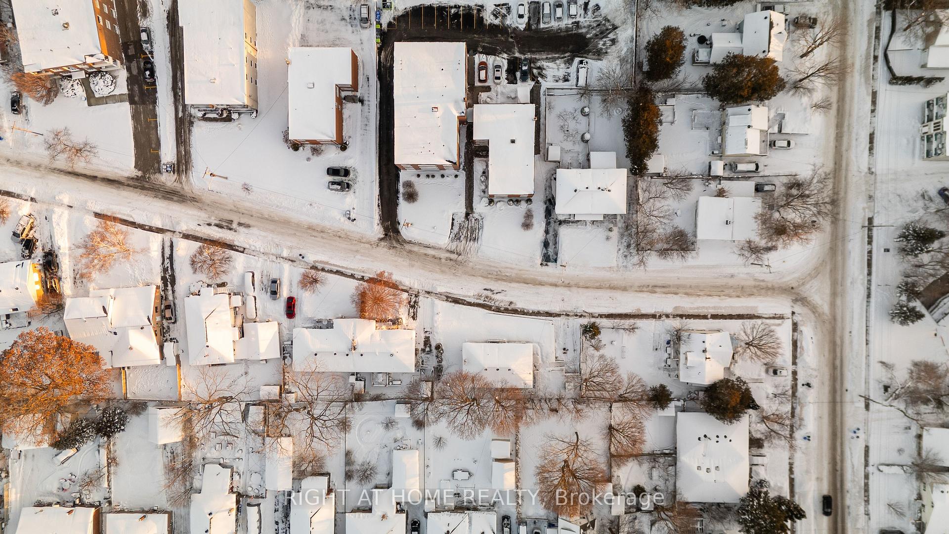 Photo 5 of 5 Queen Street, Barrie, Codrington — HOMEH