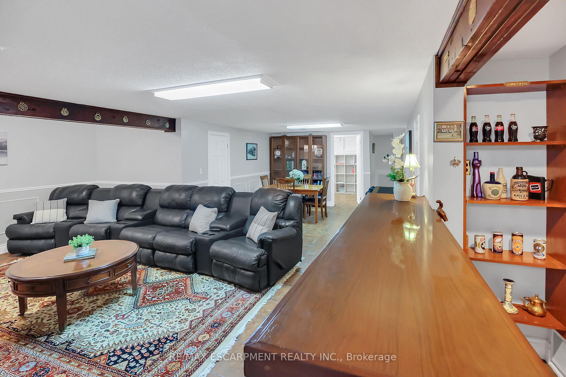 Photo 23 of 95 Mountain Avenue N, Hamilton, Stoney Creek — HOMEH