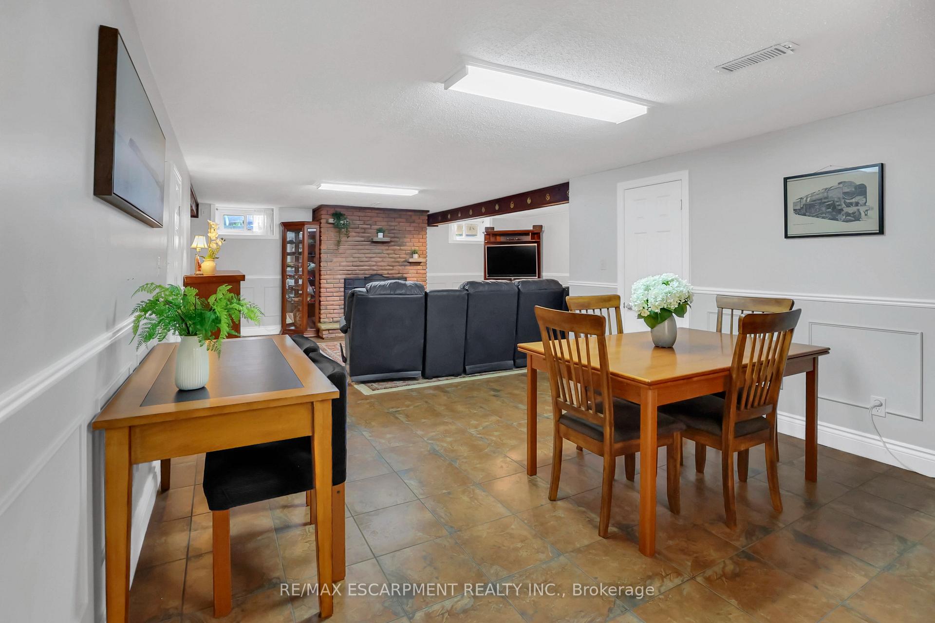 Photo 27 of 95 Mountain Avenue N, Hamilton, Stoney Creek — HOMEH