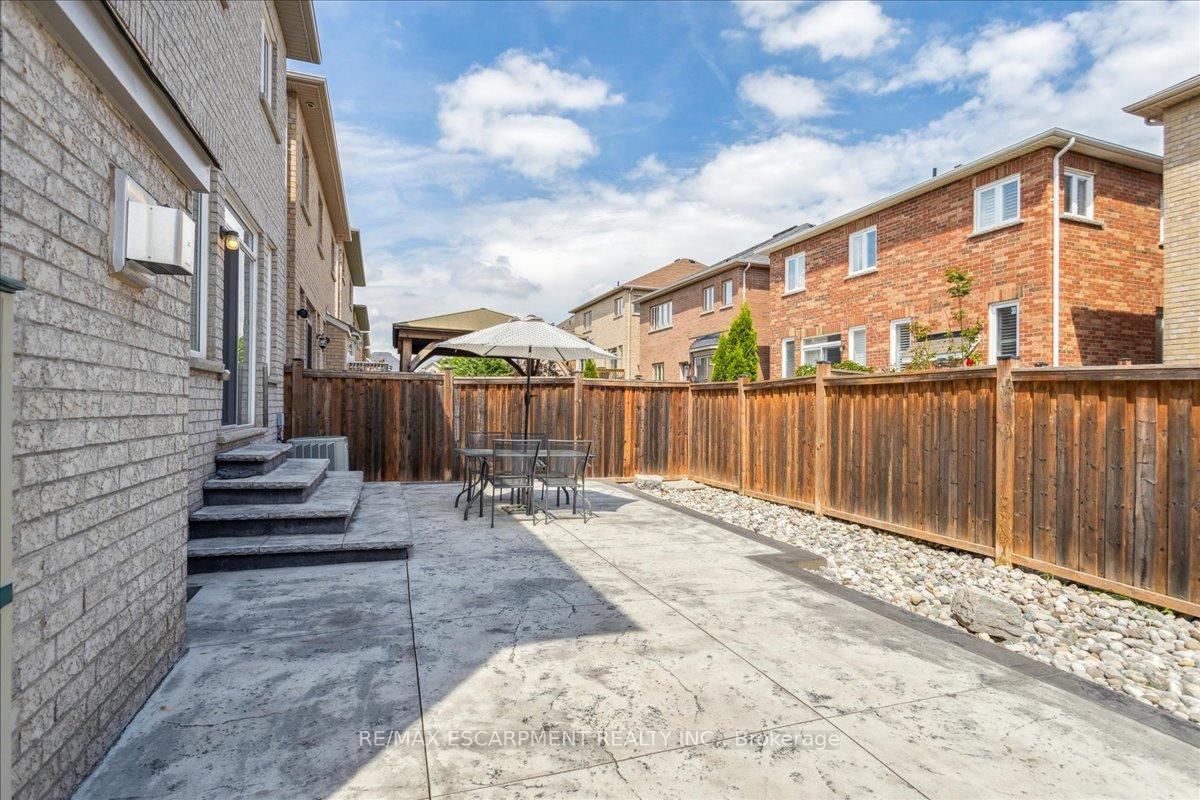 Photo 4 of 4264 Adobe Gate, Burlington, Alton — HOMEH