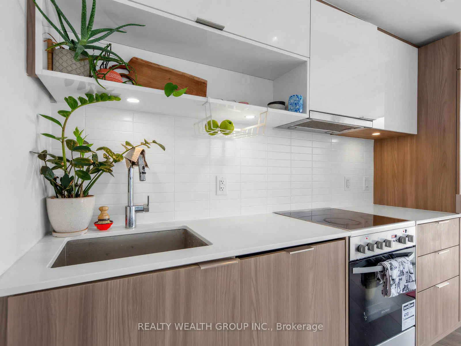 Photo 15 of 159 Wellesley Street E, Toronto, Cabbagetown-South St. James Town — HOMEH