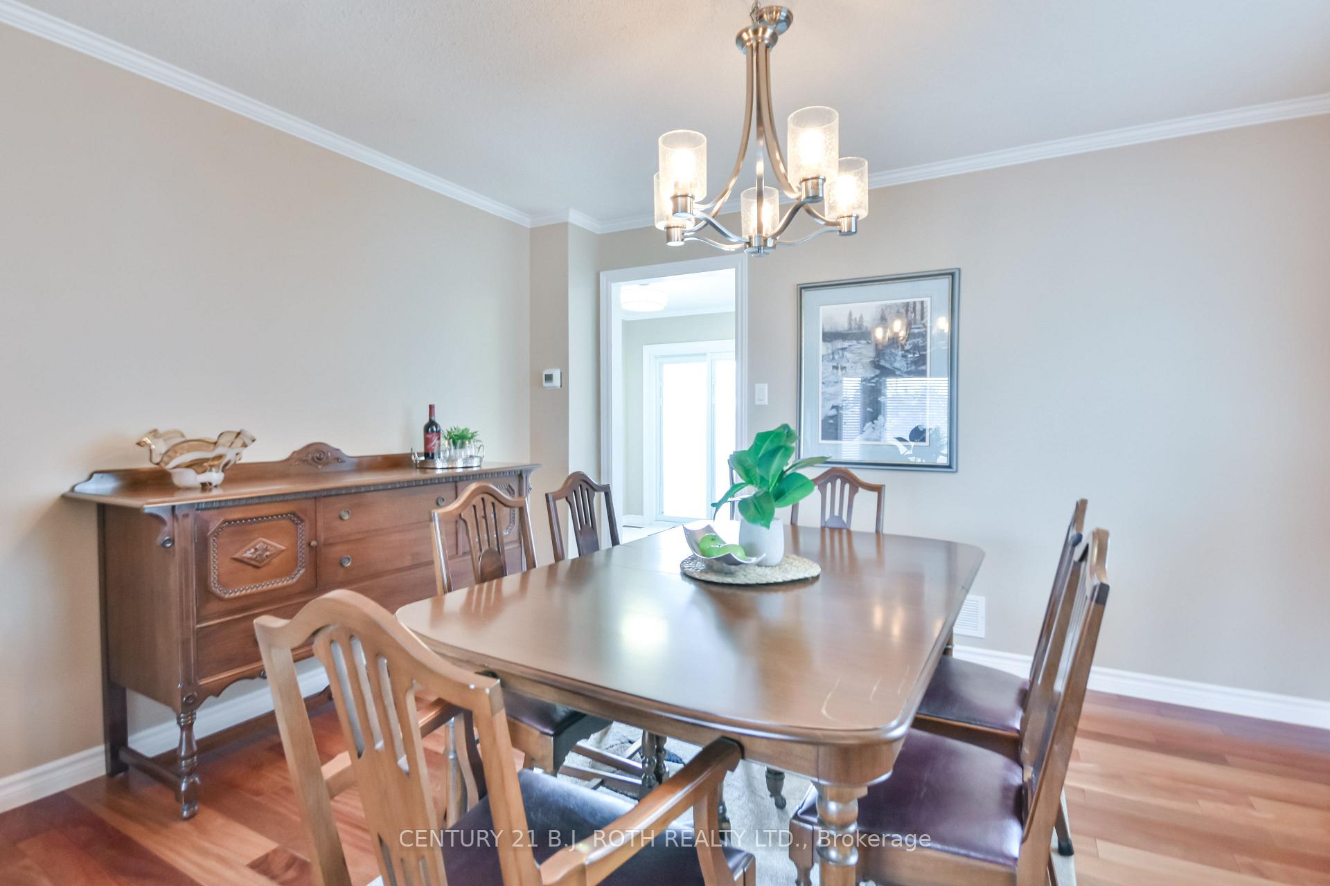 Photo 7 of 394 Anne Street N, Barrie, West Bayfield — HOMEH