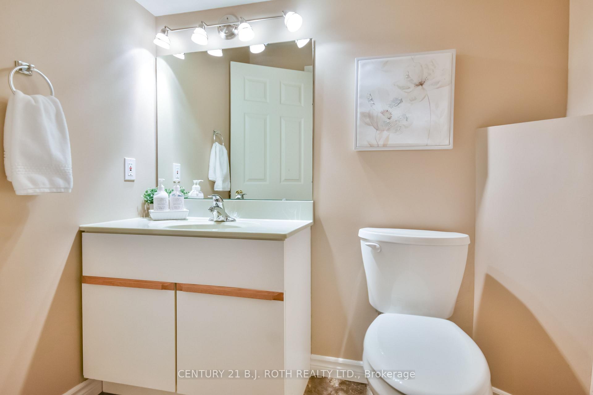 Photo 27 of 394 Anne Street N, Barrie, West Bayfield — HOMEH