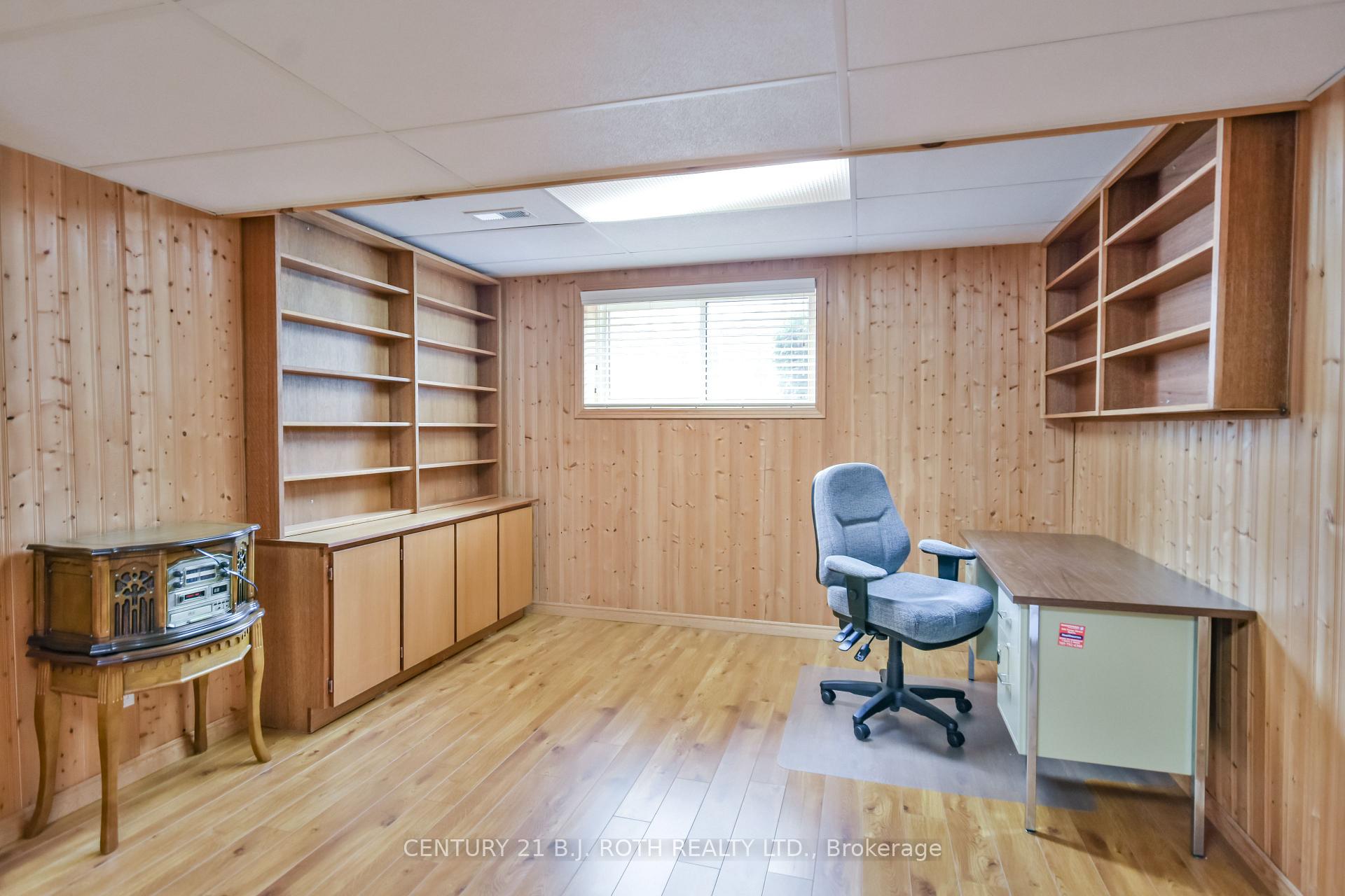 Photo 28 of 394 Anne Street N, Barrie, West Bayfield — HOMEH