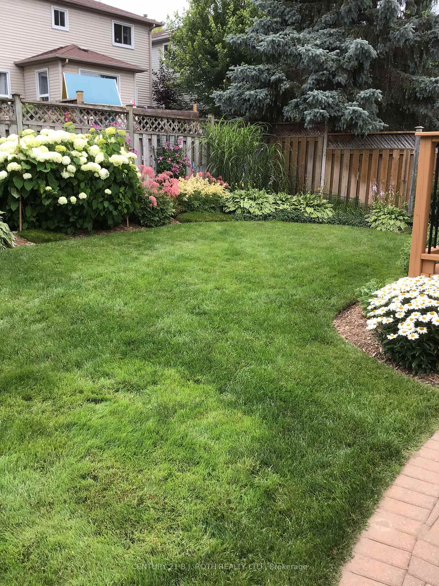 Photo 33 of 394 Anne Street N, Barrie, West Bayfield — HOMEH