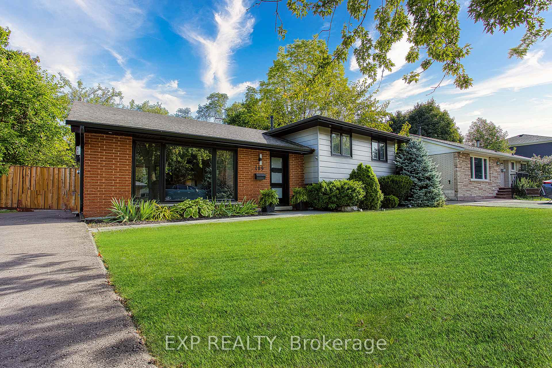 Photo 1 of 409 Erindale Drive, Burlington, Appleby — HOMEH