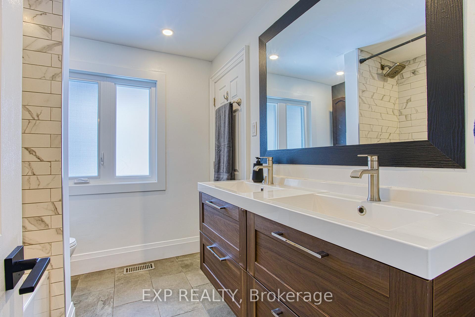 Photo 22 of 409 Erindale Drive, Burlington, Appleby — HOMEH