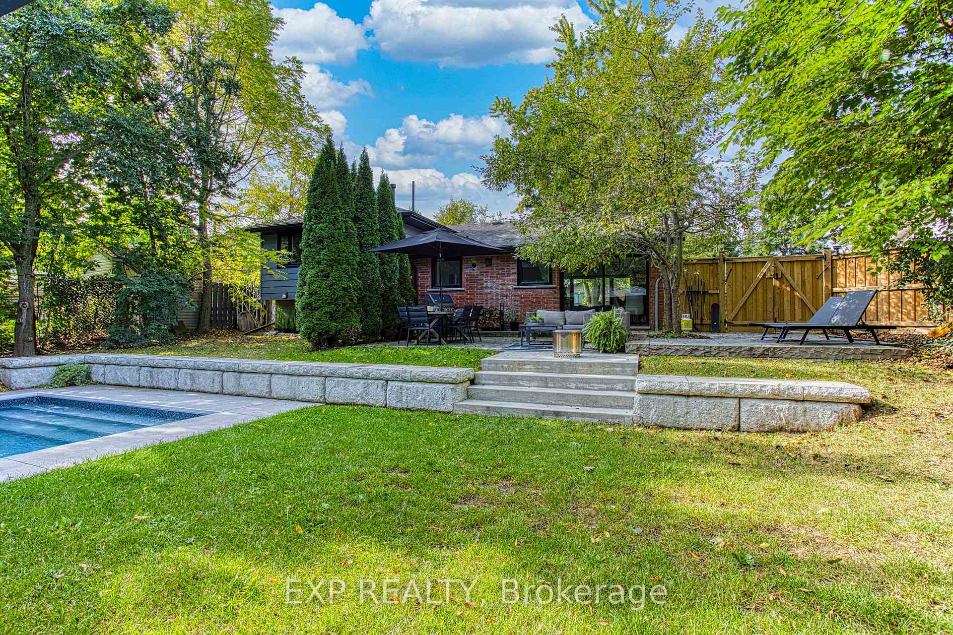 Photo 43 of 409 Erindale Drive, Burlington, Appleby — HOMEH