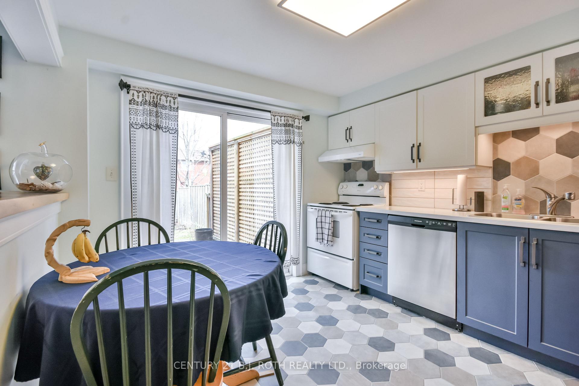 Photo 9 of 23 Tunbridge Road, Barrie, Georgian Drive — HOMEH