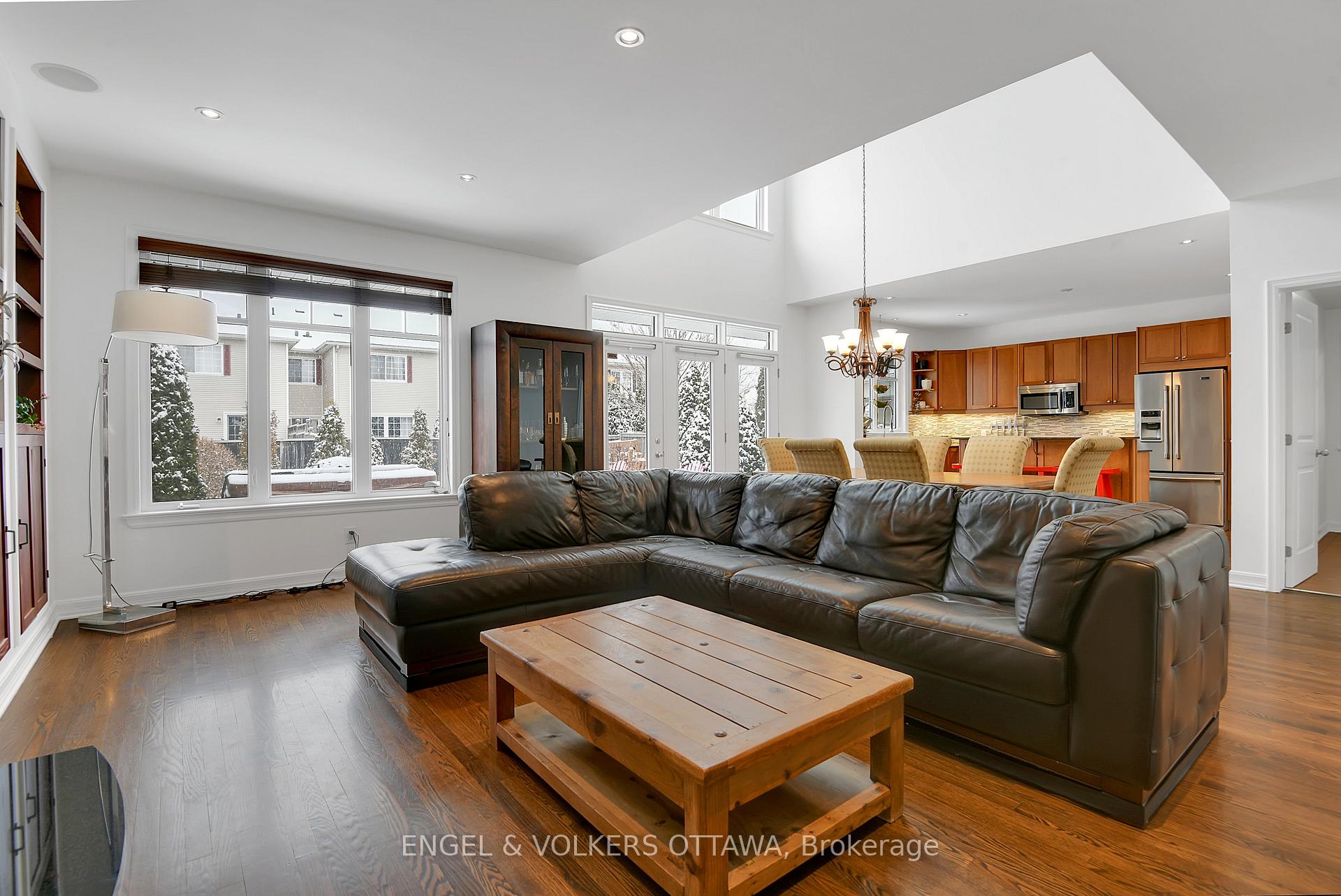 Photo 10 of 553 Kilbirnie Drive, Ottawa, Barrhaven - Stonebridge — HOMEH