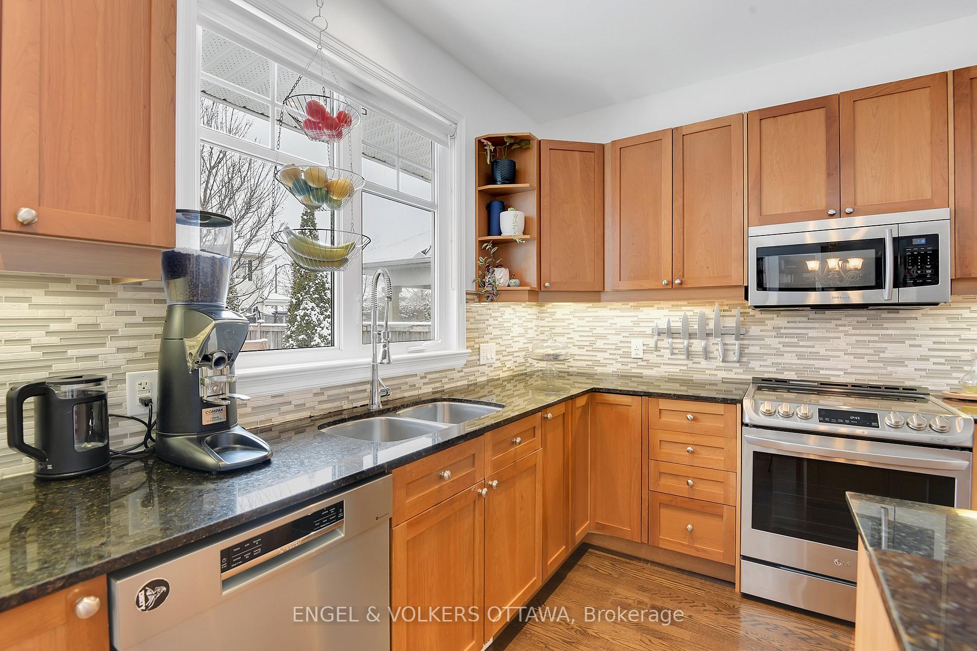 Photo 16 of 553 Kilbirnie Drive, Ottawa, Barrhaven - Stonebridge — HOMEH