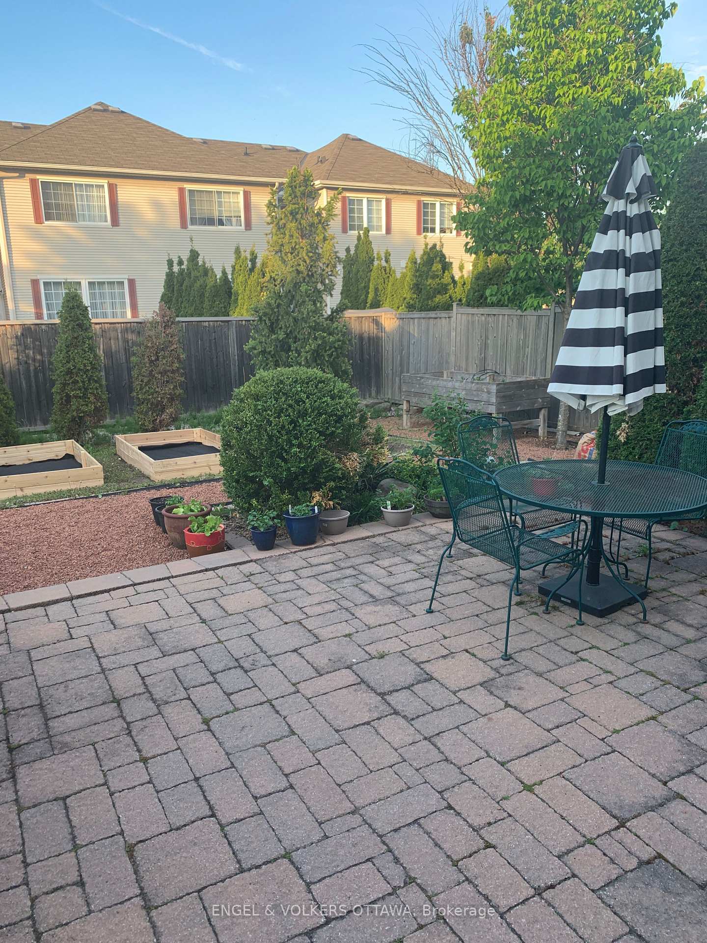 Photo 37 of 553 Kilbirnie Drive, Ottawa, Barrhaven - Stonebridge — HOMEH