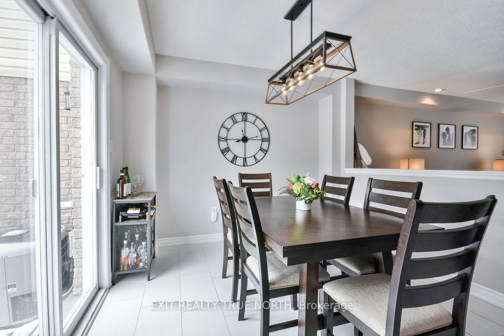 Photo 8 of 37 Pass Court, Barrie, Ardagh — HOMEH