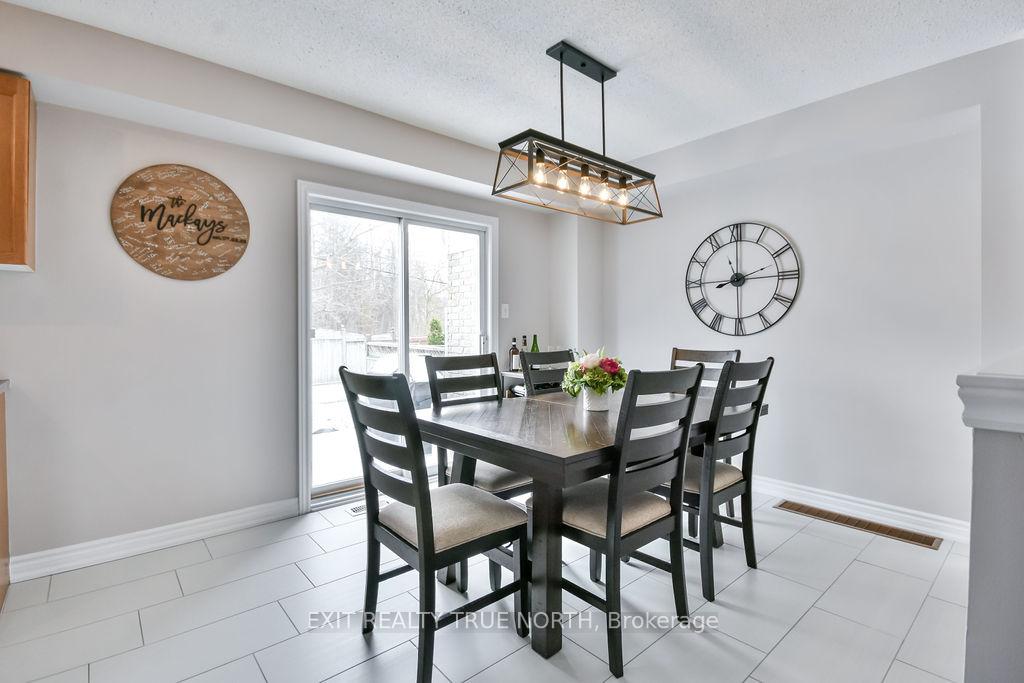 Photo 9 of 37 Pass Court, Barrie, Ardagh — HOMEH