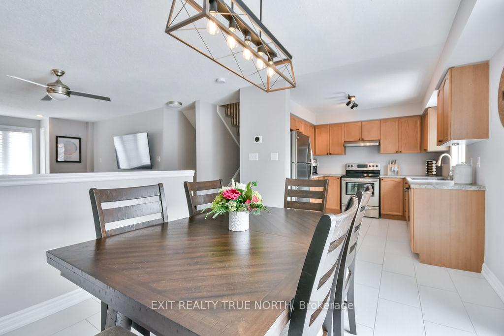 Photo 10 of 37 Pass Court, Barrie, Ardagh — HOMEH