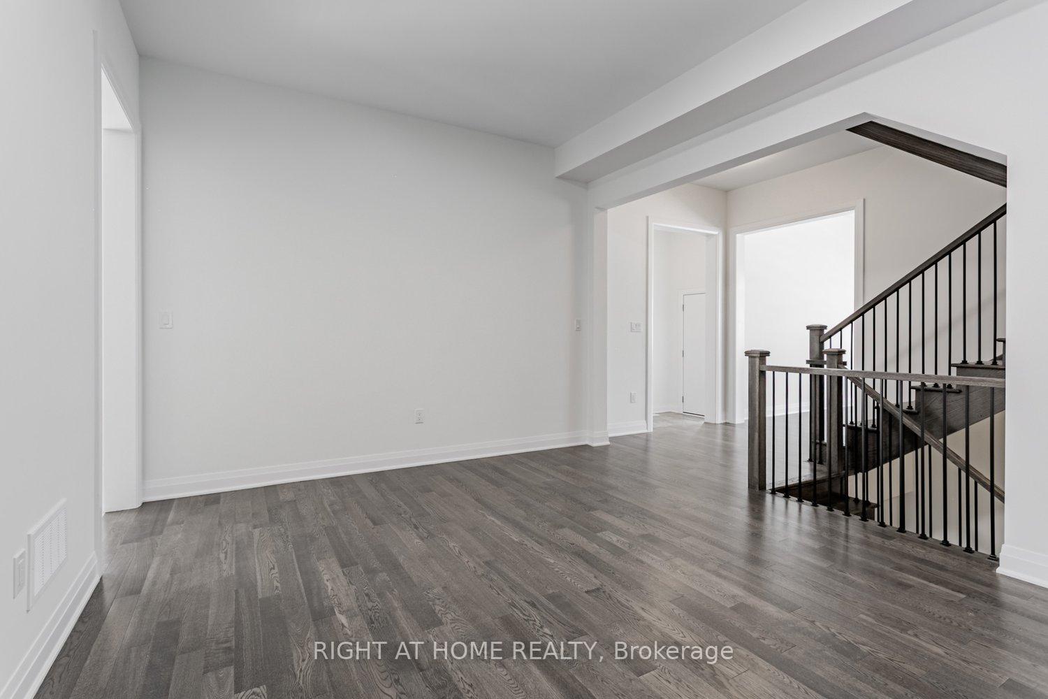 Photo 8 of 13 Oceanic Avenue, Brampton, Northwest Brampton — HOMEH