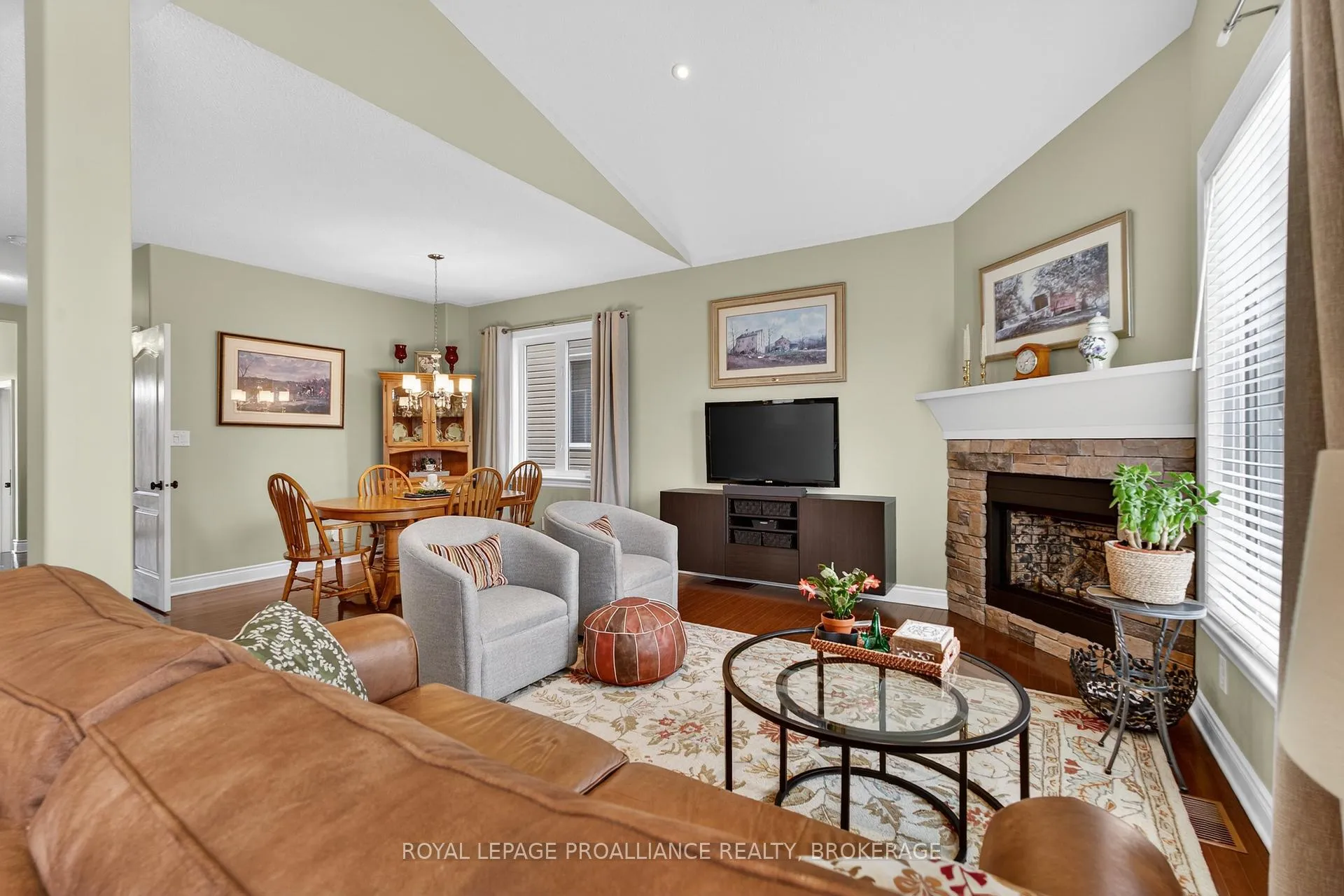 Photo 9 of 1433 Evergreen Drive, Kingston, City Northwest — HOMEH