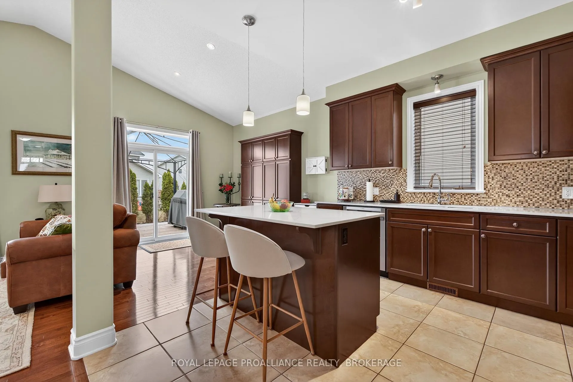 Photo 14 of 1433 Evergreen Drive, Kingston, City Northwest — HOMEH