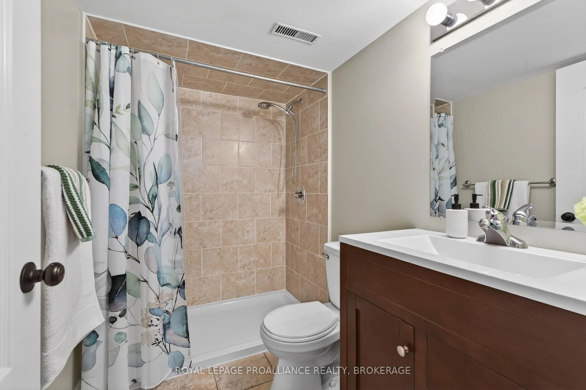 Photo 36 of 1433 Evergreen Drive, Kingston, City Northwest — HOMEH