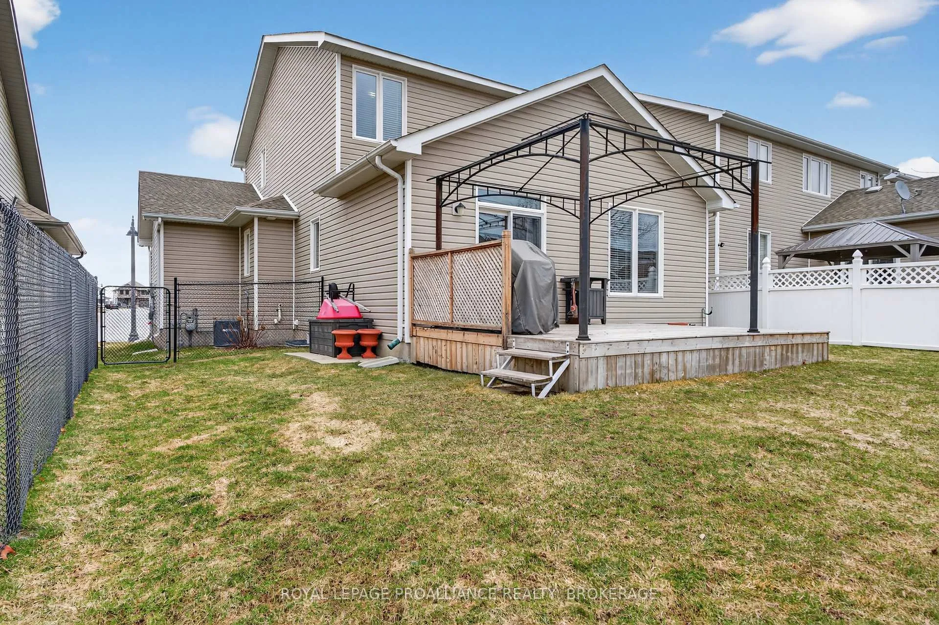 Photo 39 of 1433 Evergreen Drive, Kingston, City Northwest — HOMEH