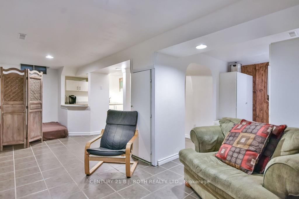 Photo 15 of 53 Gosney Crescent, Barrie, Painswick North — HOMEH