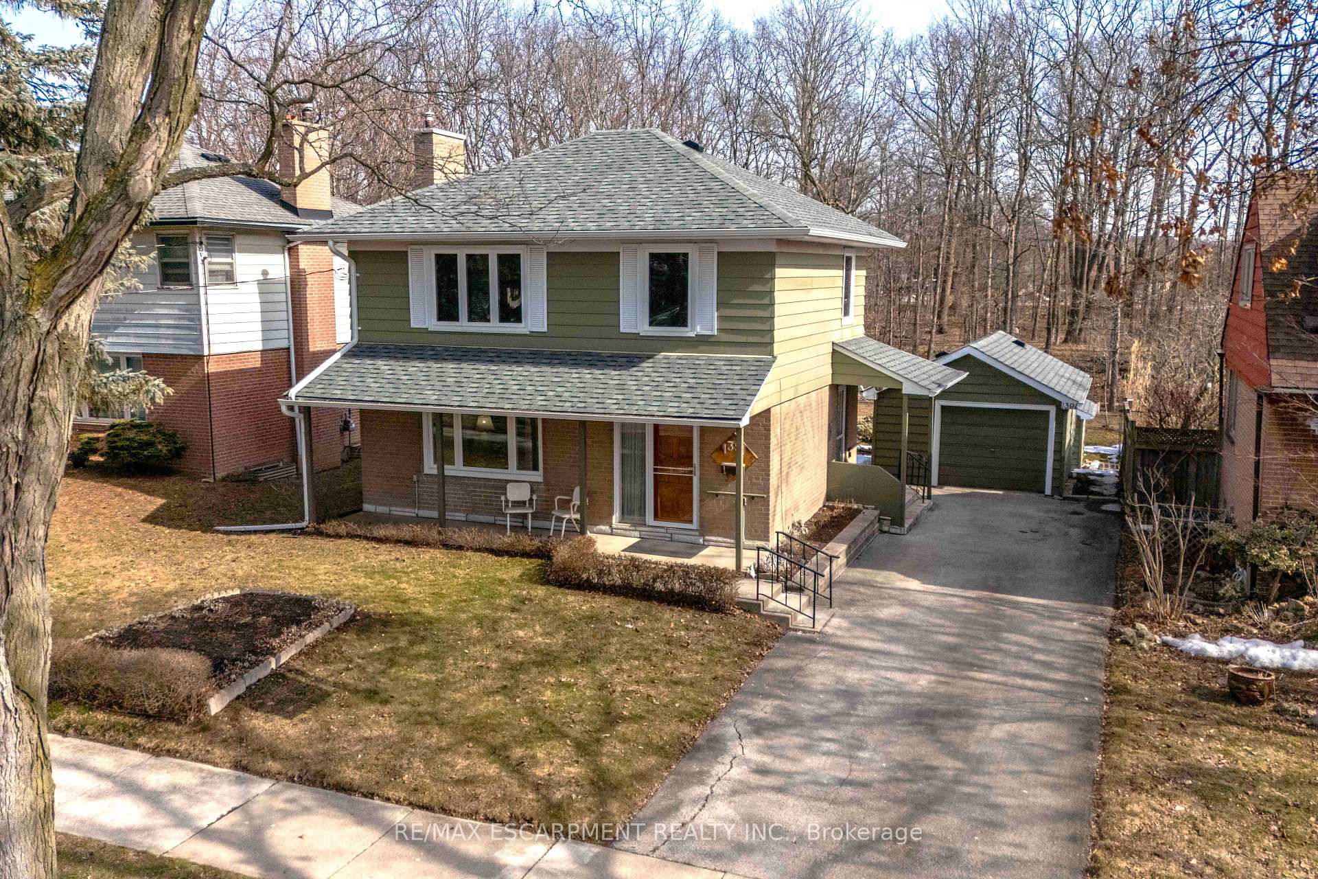 Photo 1 of 1391 Augustine Drive, Burlington, Mountainside — HOMEH