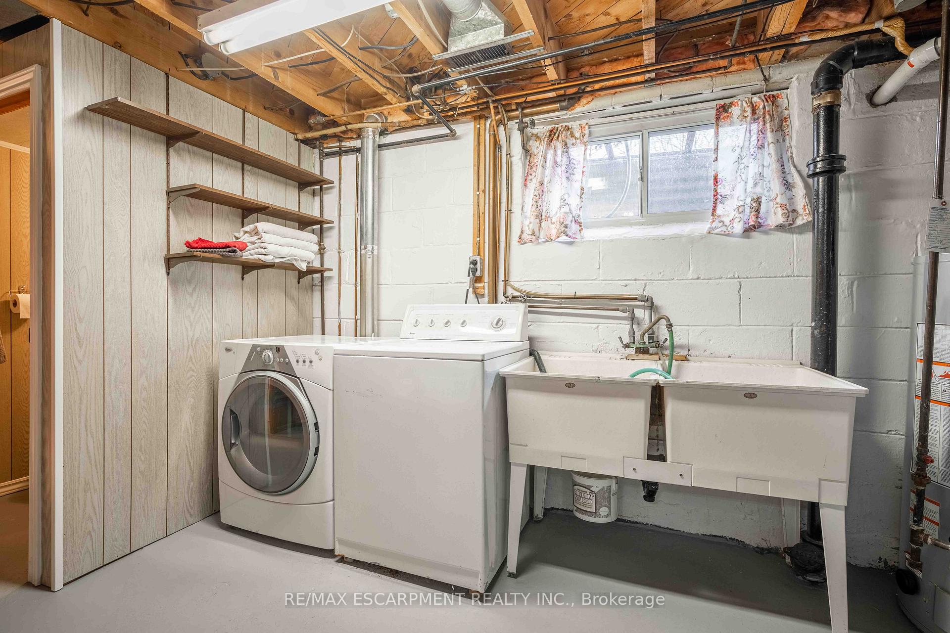 Photo 26 of 1391 Augustine Drive, Burlington, Mountainside — HOMEH