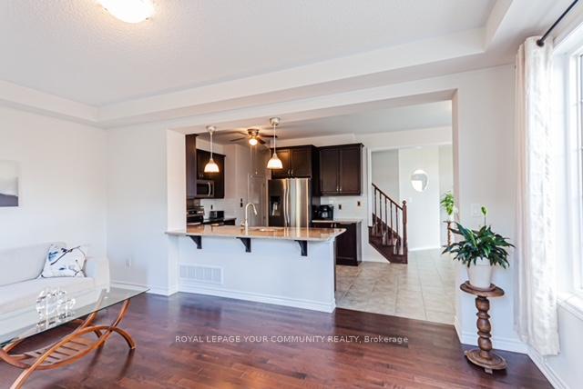 Photo 9 of 290 Thomas Phillips Drive, Aurora, Rural Aurora — HOMEH