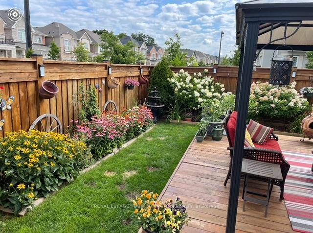 Photo 24 of 290 Thomas Phillips Drive, Aurora, Rural Aurora — HOMEH