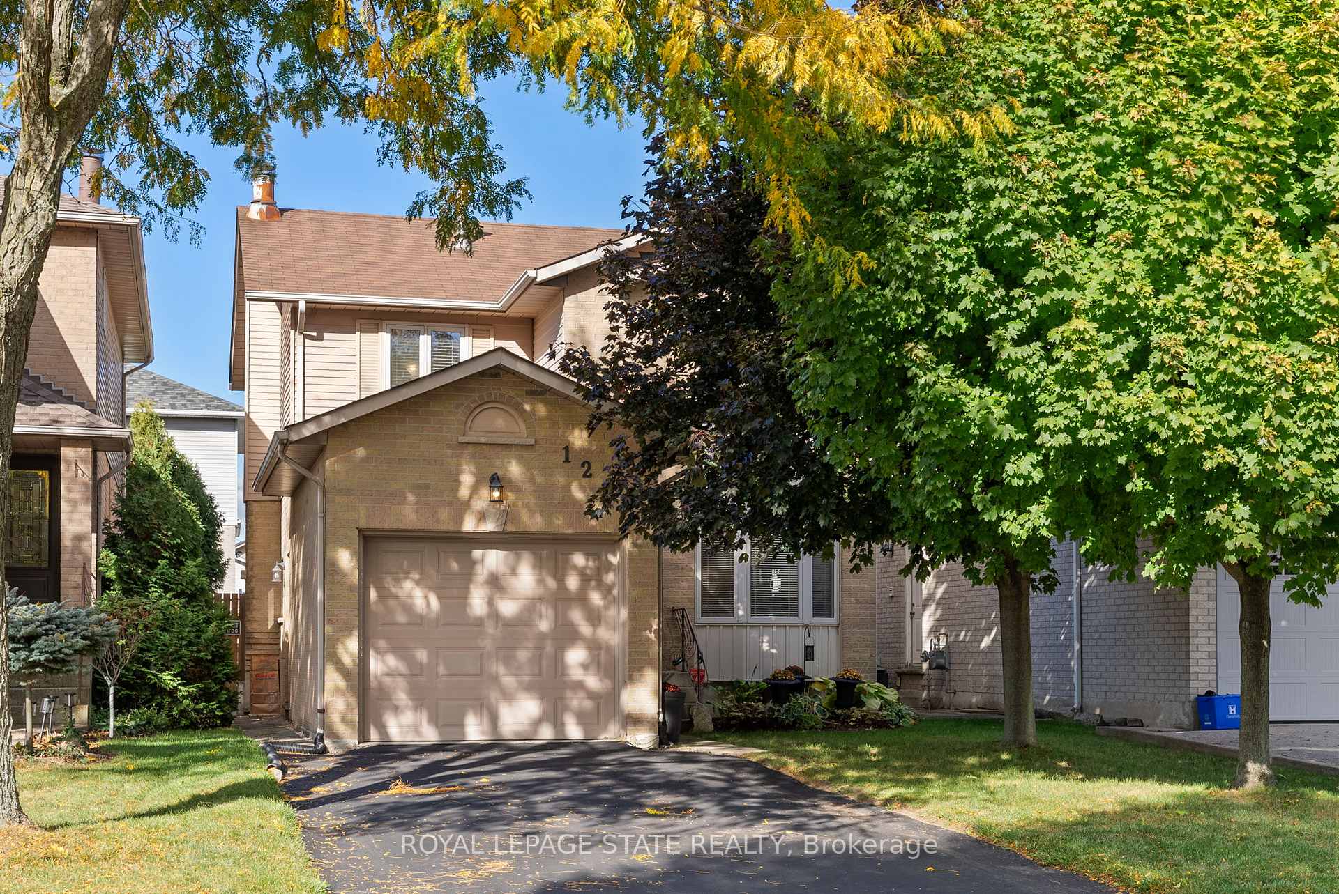Photo 1 of 126 Charing Drive, Hamilton, Rushdale — HOMEH