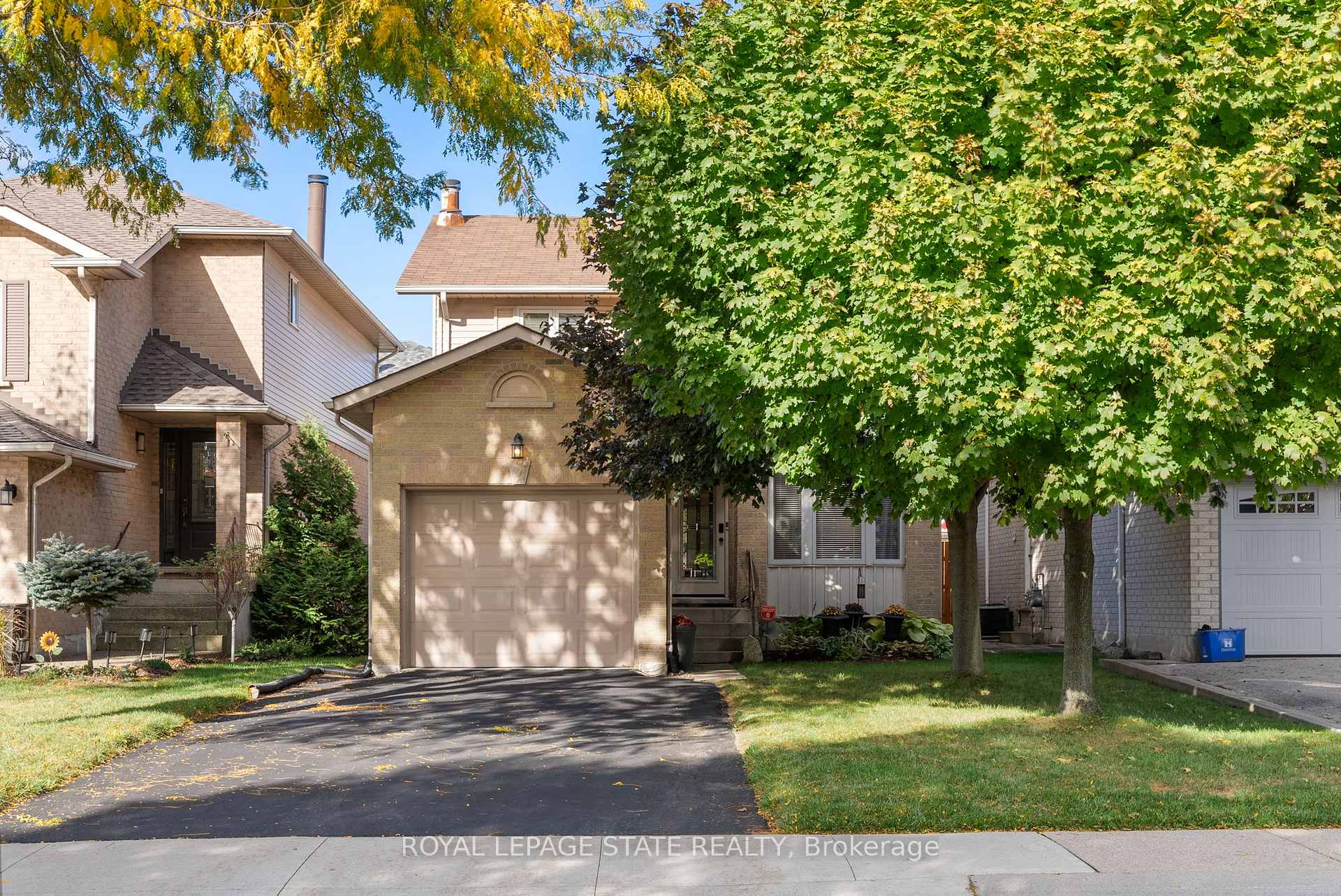 Photo 2 of 126 Charing Drive, Hamilton, Rushdale — HOMEH