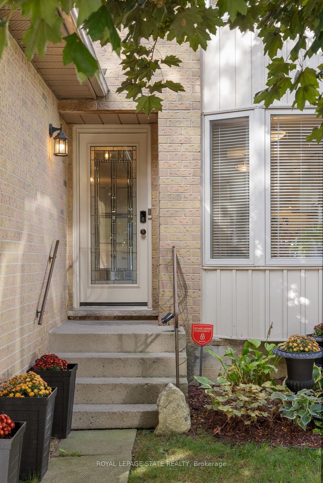 Photo 4 of 126 Charing Drive, Hamilton, Rushdale — HOMEH