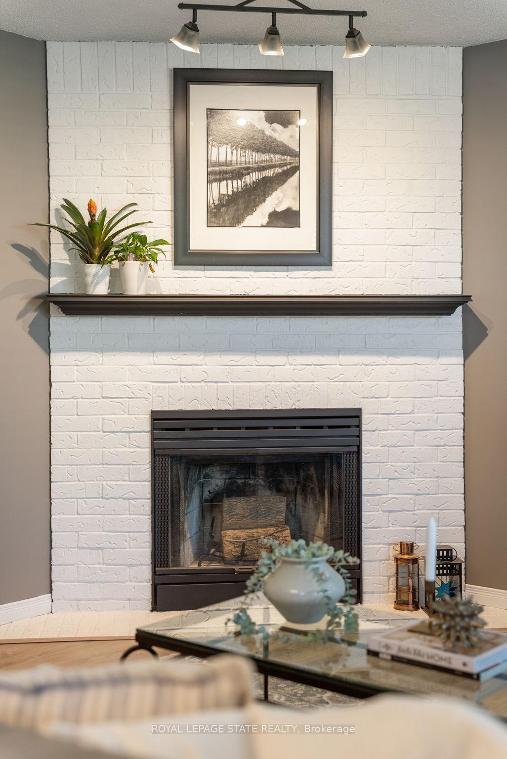 Photo 13 of 126 Charing Drive, Hamilton, Rushdale — HOMEH