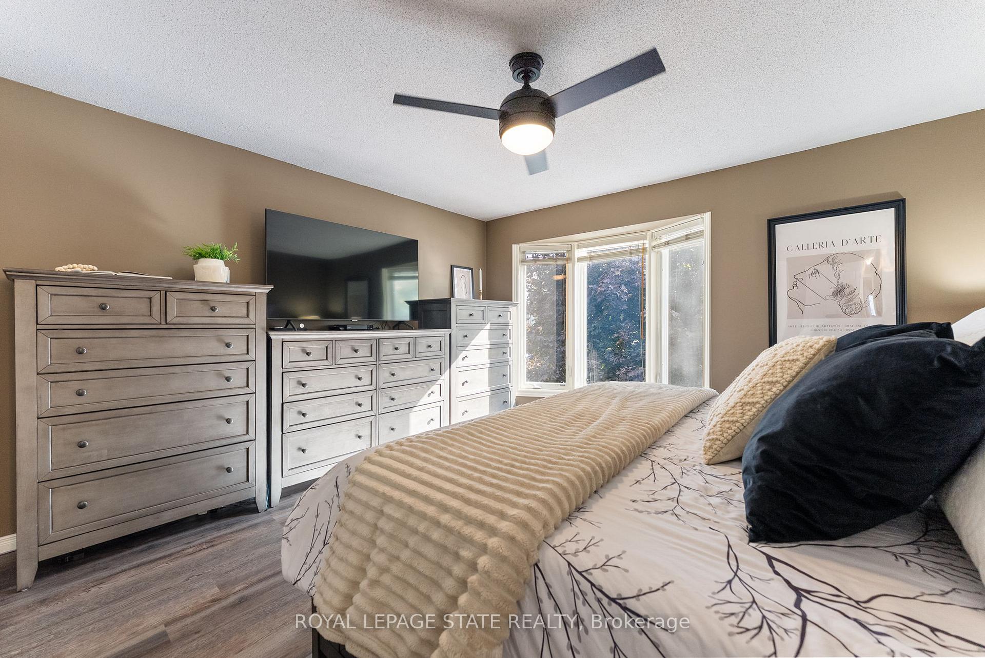 Photo 24 of 126 Charing Drive, Hamilton, Rushdale — HOMEH