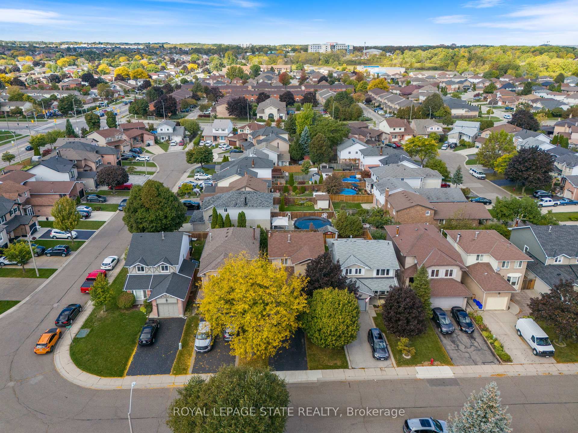 Photo 45 of 126 Charing Drive, Hamilton, Rushdale — HOMEH