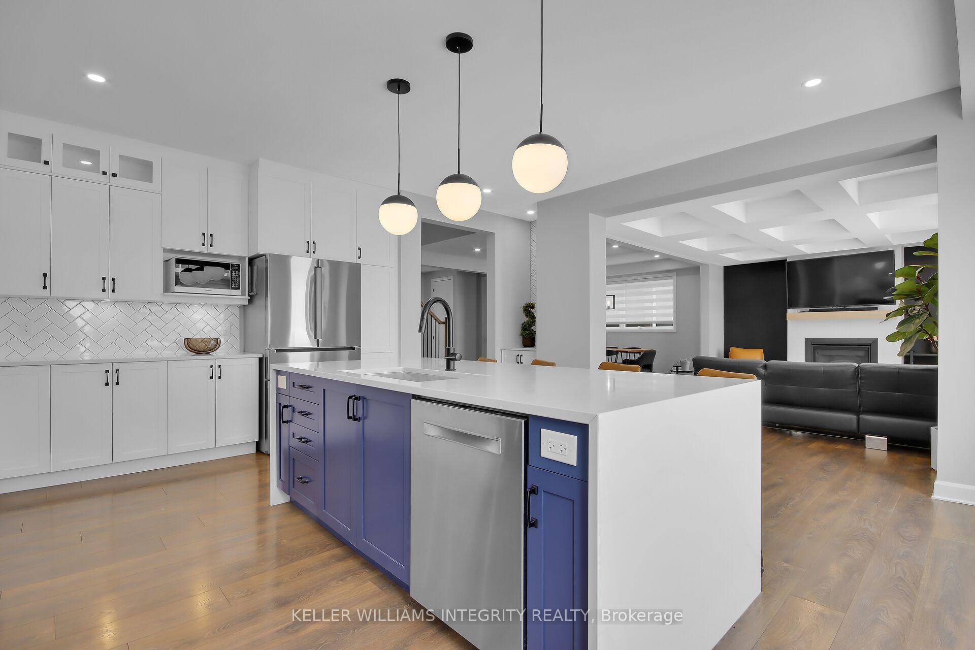 Photo 19 of 23 Aura Avenue, Ottawa, Barrhaven - Heritage Park — HOMEH
