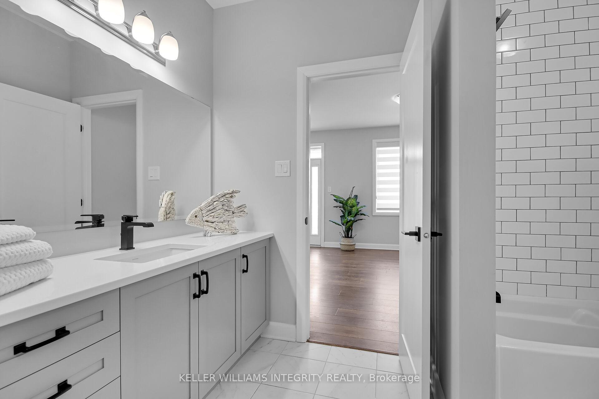 Photo 33 of 23 Aura Avenue, Ottawa, Barrhaven - Heritage Park — HOMEH
