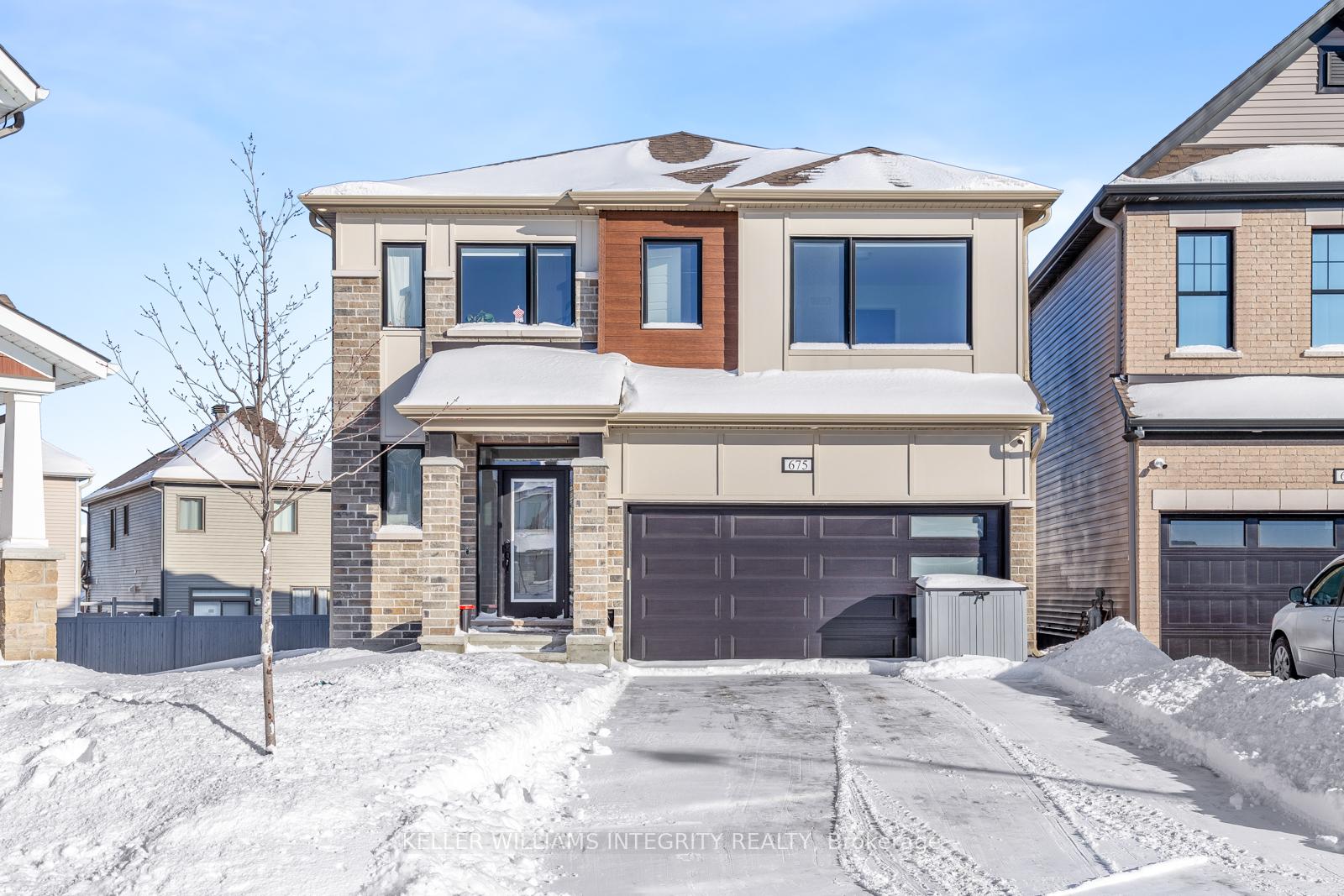 Front of 675 Rye Grass Way