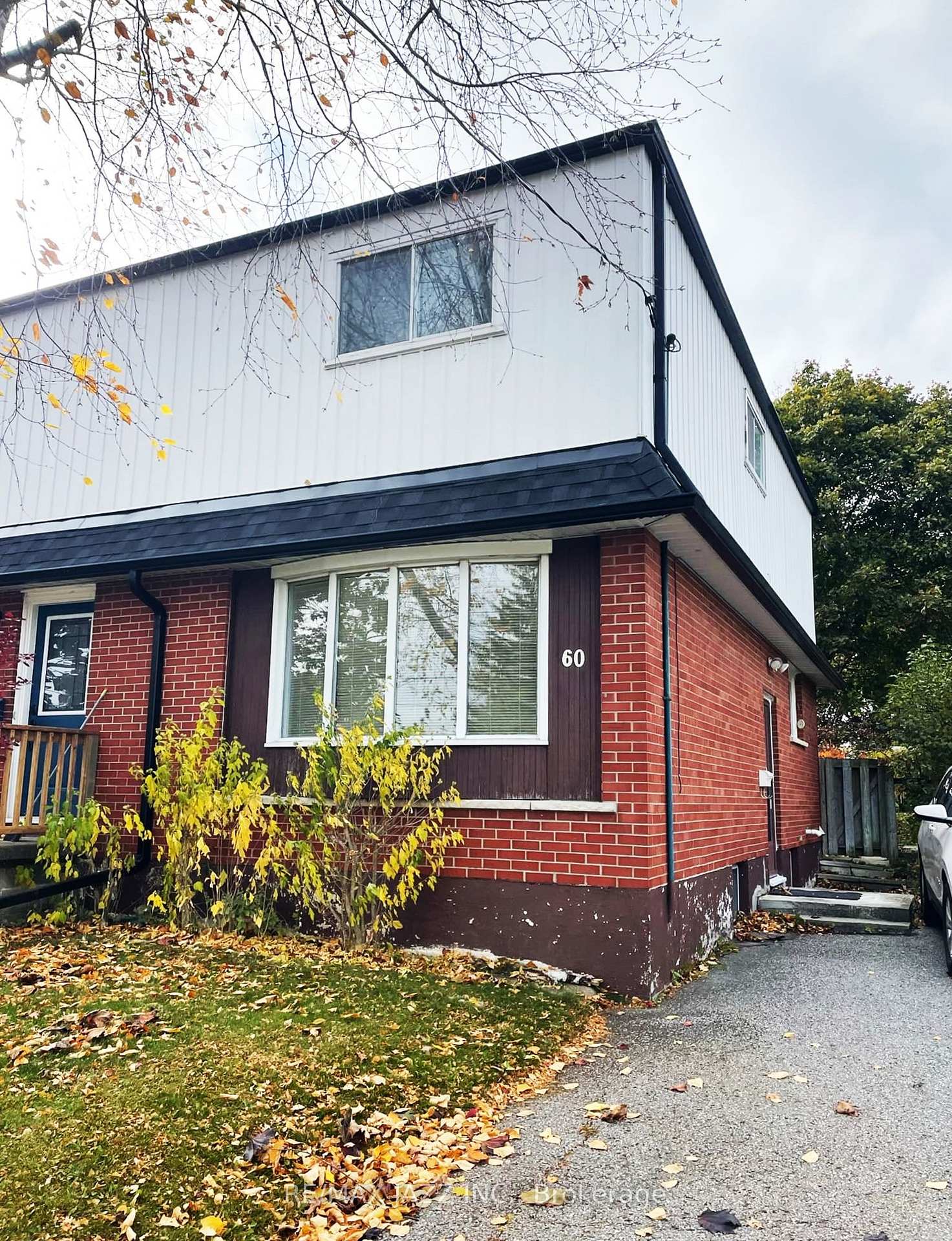 Photo 2 of 60 Farewell Street, Oshawa, Donevan — HOMEH