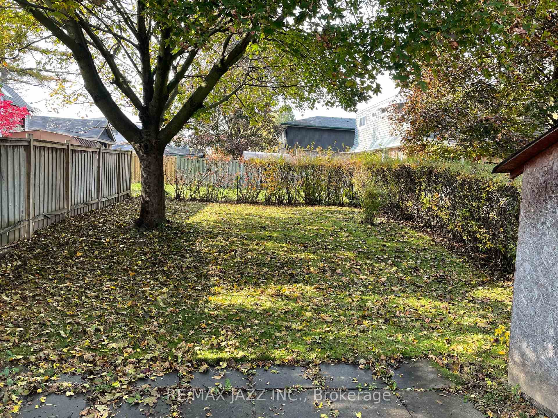Photo 19 of 60 Farewell Street, Oshawa, Donevan — HOMEH