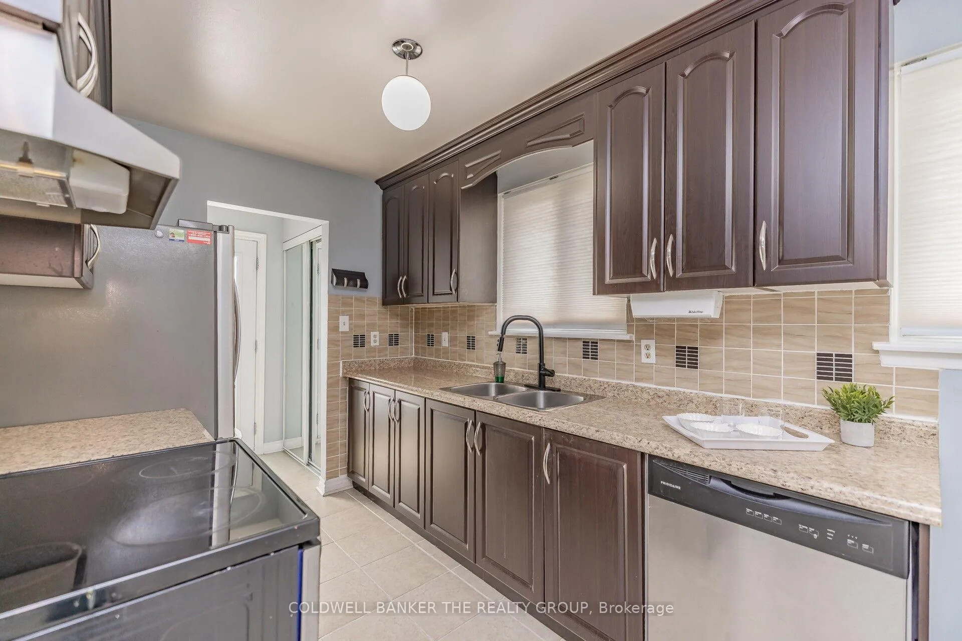 Photo 12 of 89 Greenmount Road, Brampton, Northgate — HOMEH