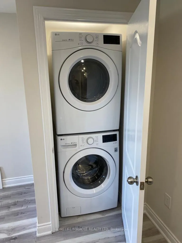 Photo 5 of Unit Bsmt, 124 Mincing Trail, Brampton, Northwest Brampton — HOMEH