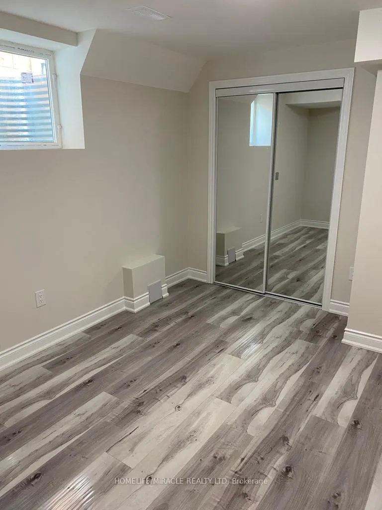 Photo 8 of Unit Bsmt, 124 Mincing Trail, Brampton, Northwest Brampton — HOMEH