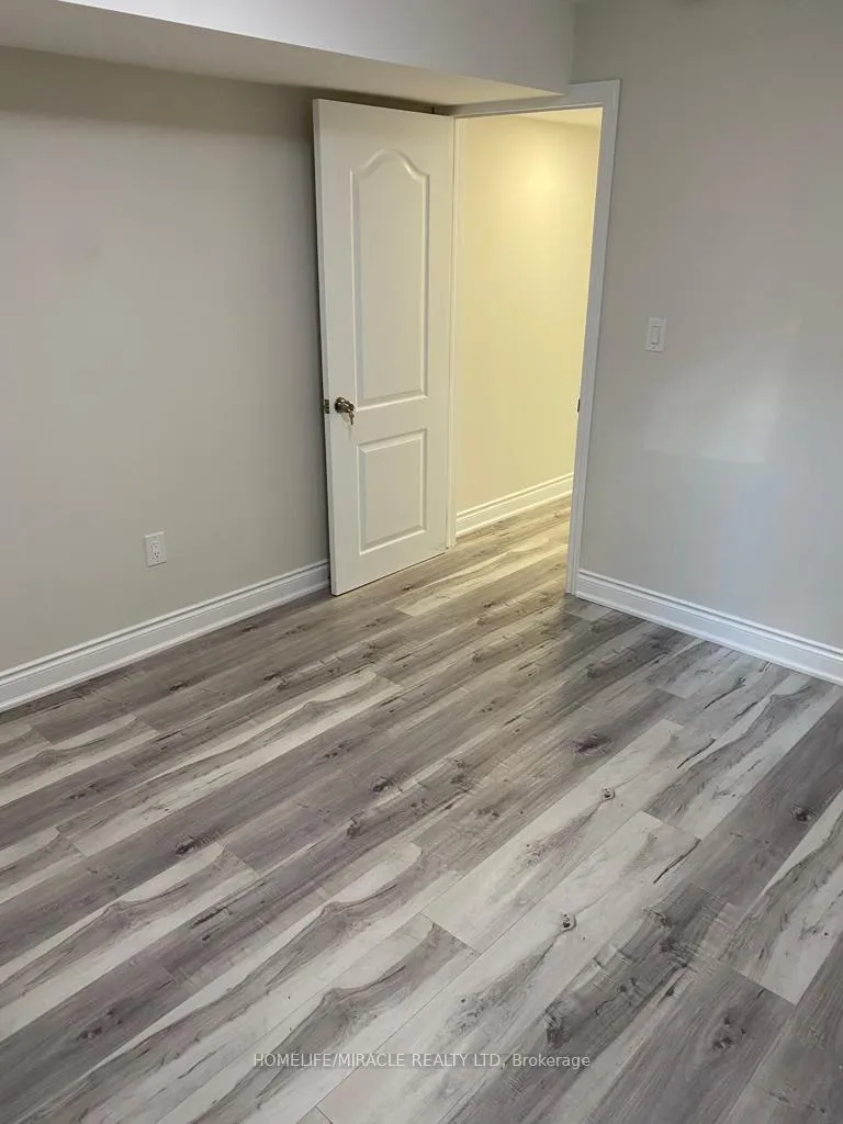 Photo 9 of Unit Bsmt, 124 Mincing Trail, Brampton, Northwest Brampton — HOMEH