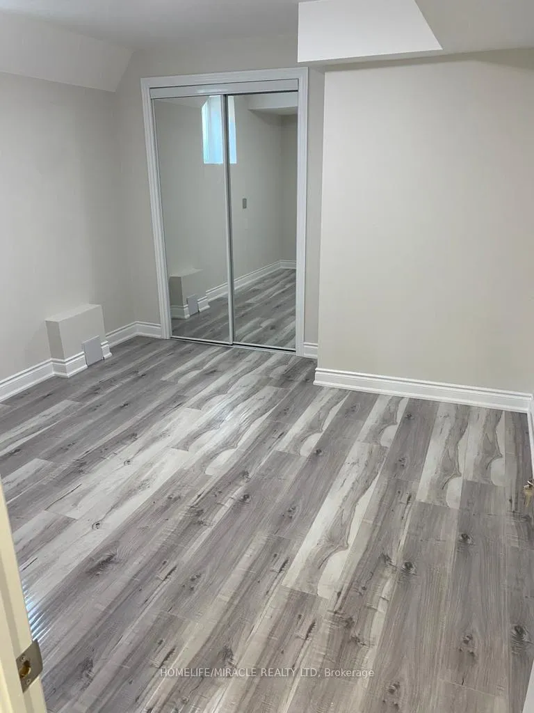 Photo 10 of Unit Bsmt, 124 Mincing Trail, Brampton, Northwest Brampton — HOMEH