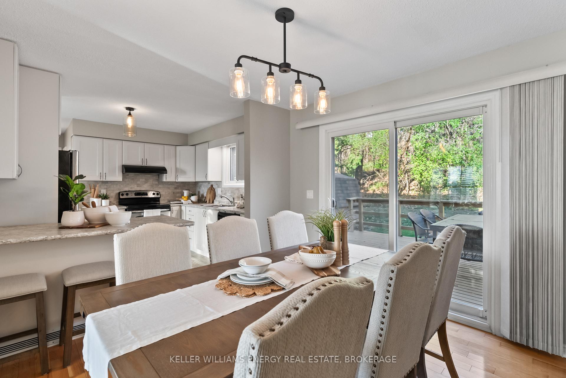 Photo 9 of 625 Grandview Street S, Oshawa, Donevan — HOMEH