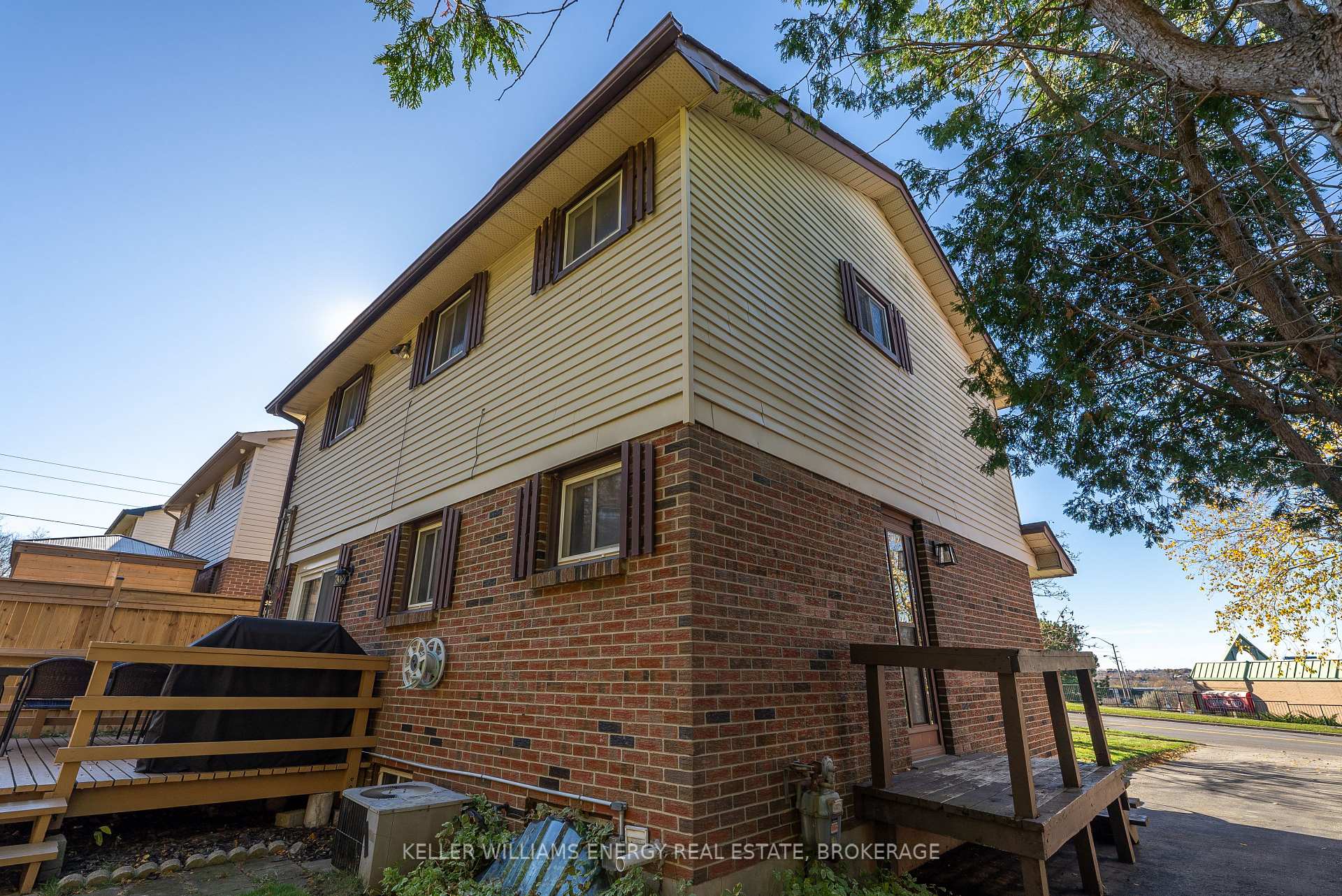Photo 37 of 625 Grandview Street S, Oshawa, Donevan — HOMEH